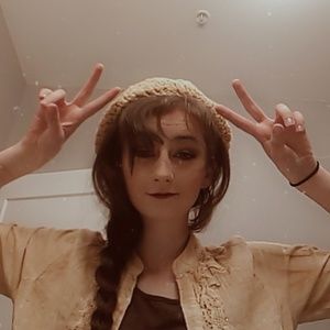 Meet your Posher, Rhiannon